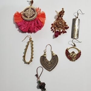 Crafters Lot of 7 dangle single earrings Bollywood Egyptian Isis India Goldtone
